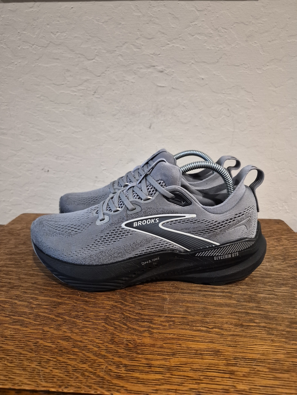 Brooks Glycerin GTS 22 Athletic Running Shoes Men's Size US 8 Medium D